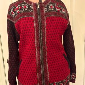 NorthStyle Wool Sweater